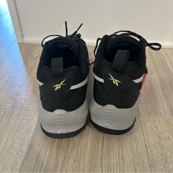 Reebok Lavante Trail Black red Flare sneakers - Picture 3 of 8